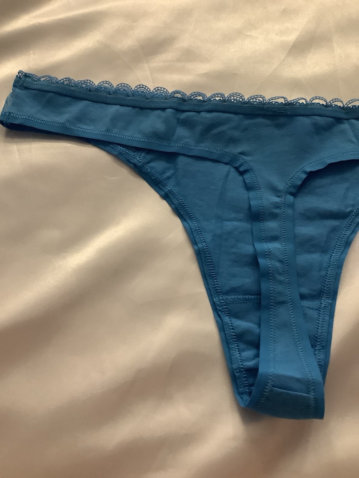 Victoria’s Secret PINK Women’s Thong Panties Blue Turquoise Lace 1pk Large