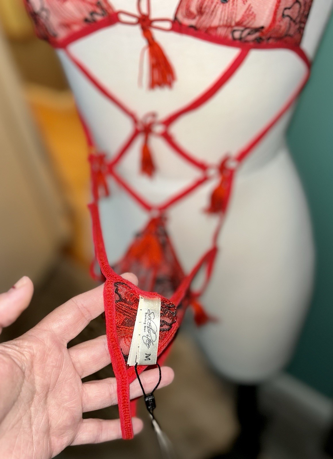 Selebritee: Asian style Red Bikini with Rope & Embroidery Medium AQL047 – New!
