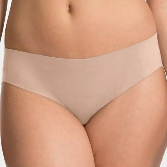 NWT Spanx FP2415 “Tectable Lace” Nylon with Lace Laser Cut Bikini, Beige, XL