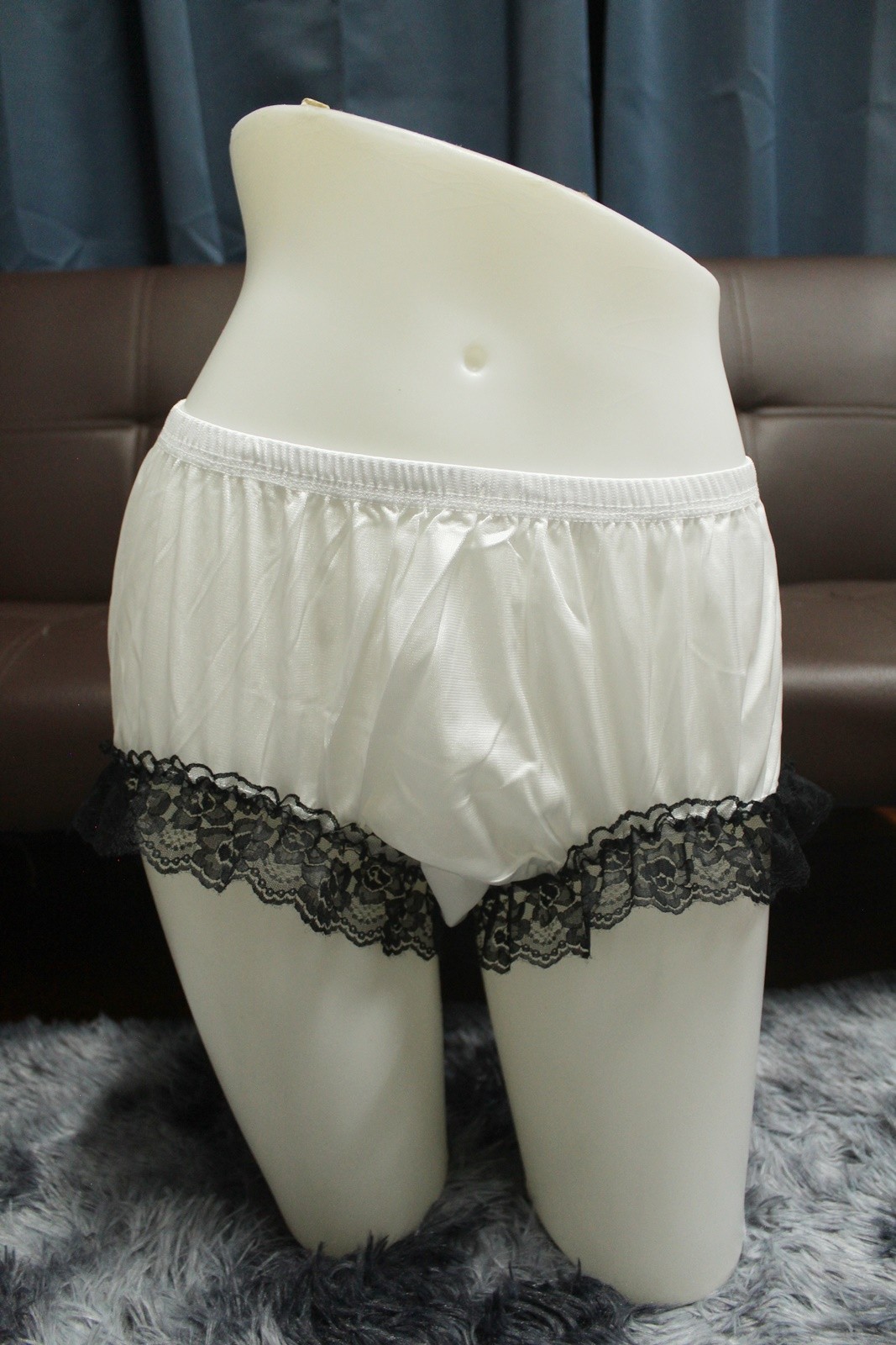 #A329 2XL/ElasticW.24-42″ Vintage Style 2PCS Black Nylon Half Slip + White Brief