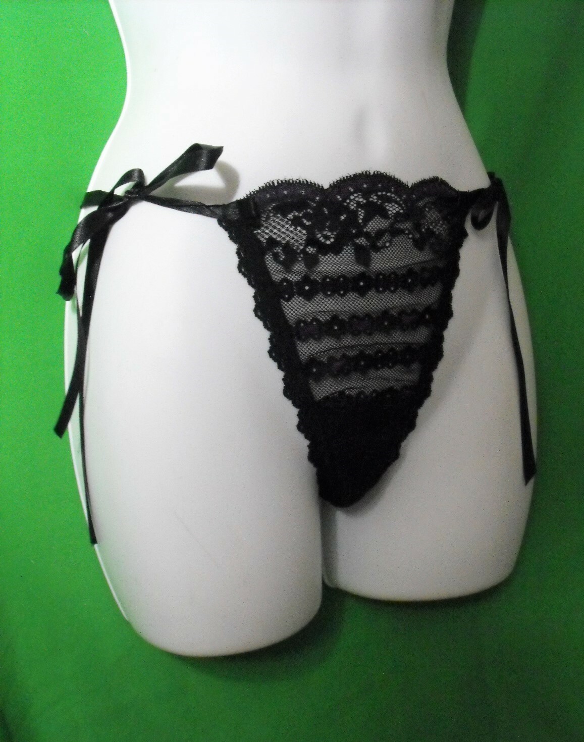 NEW HANKY PANKY 9Z1654 AFTER MIDNIGHT SIDE TIE RIBBON ACCENT LACE THONG PANTY OS