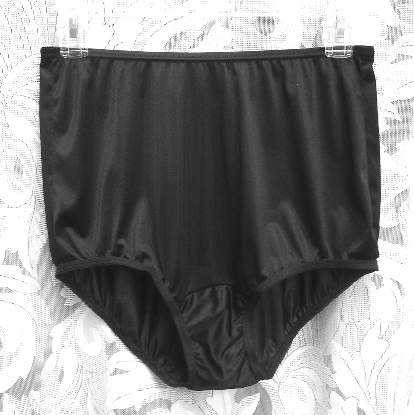 8/XL VANITY FAIR BLACK 15712 15711 PERFECTLY YOURS NYLON BRIEFS PANTIES NEW