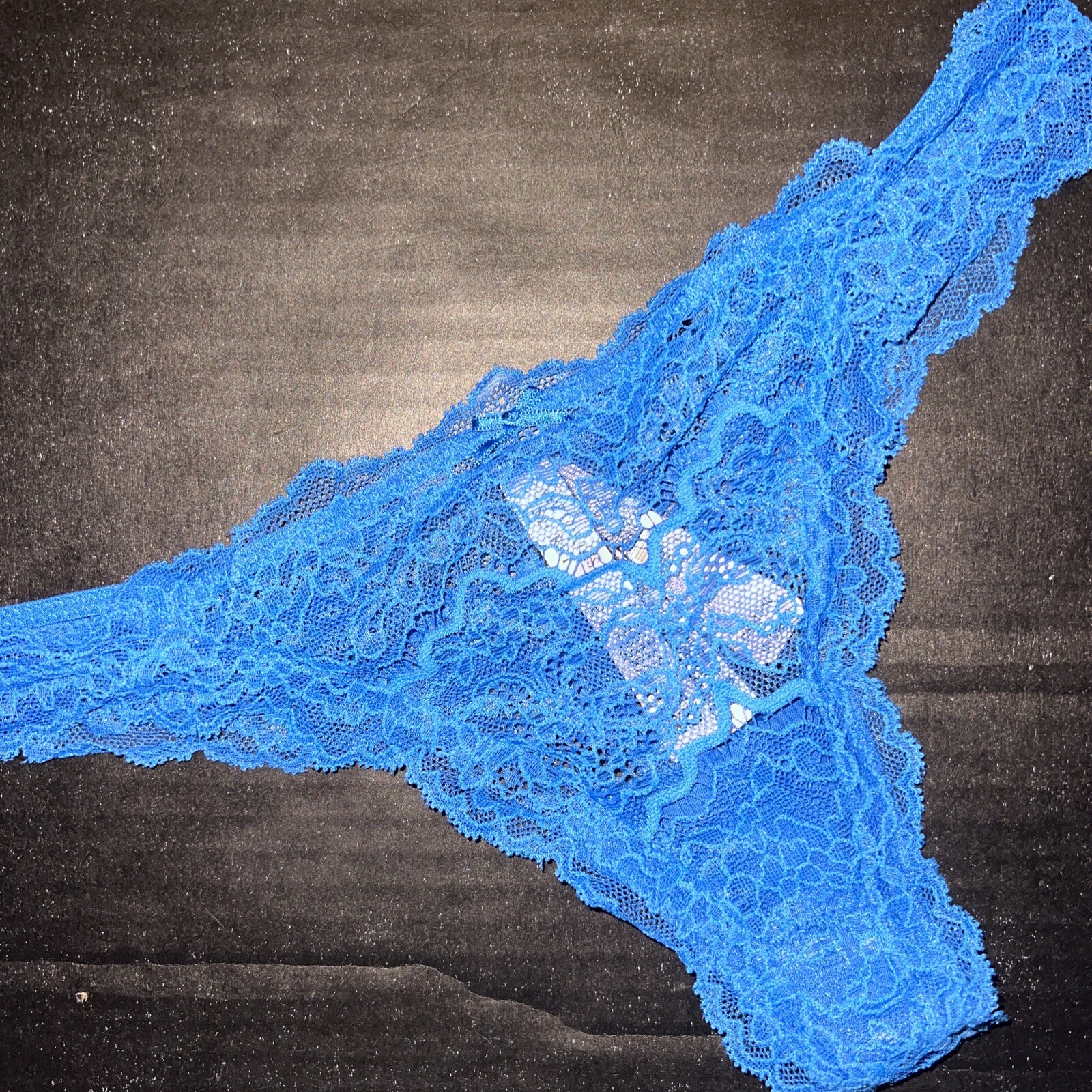 NWT Victoria’s Secret S THONG NEON INDIGO Blue Lace DREAM ANGELS