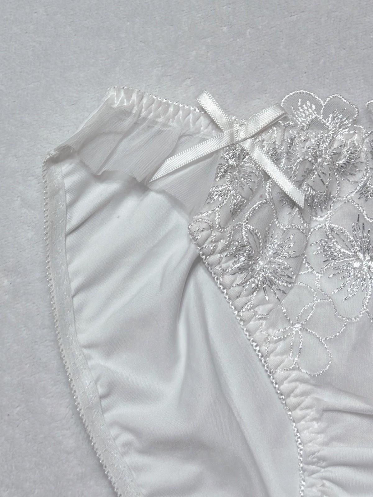 Set Of 2！US-S Japanese Cute Glittery Flower Embroidery Ruffle Waist Panties NWT