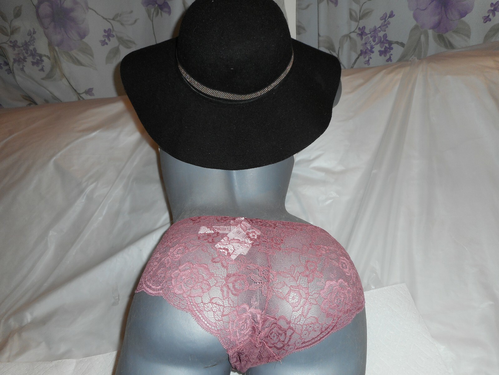 Intimissimi Italian Dusty Rose & Dark Red Brief Panty Size Medium sold separate