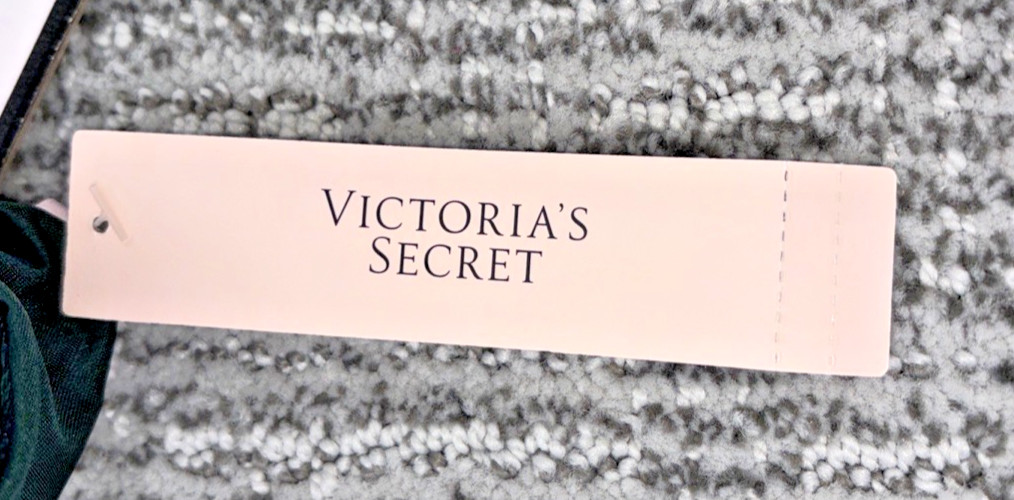 Victoria’s Secret Very Sexy NWT XS Green Spellout Shine Strap Thong Panty