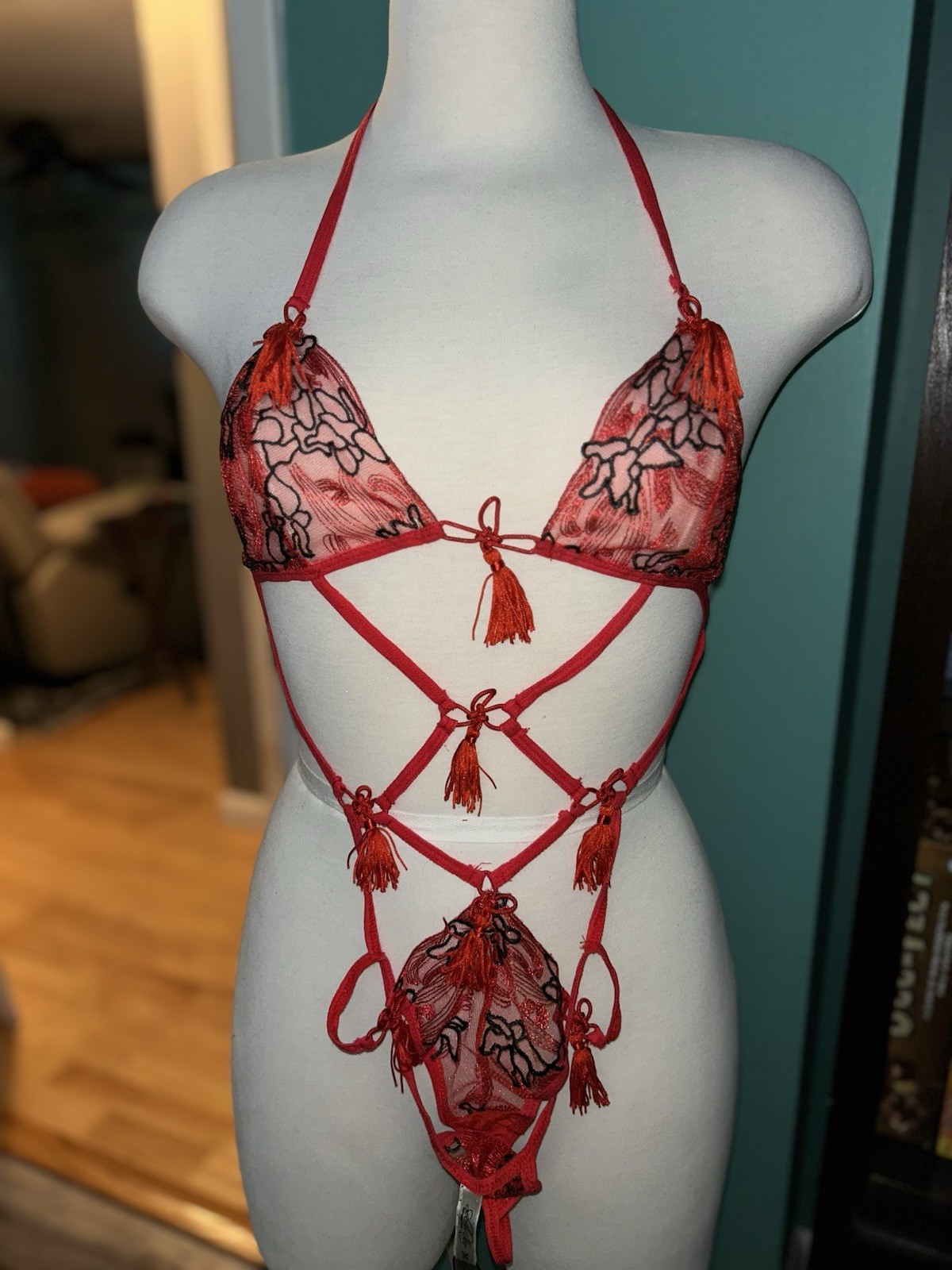 Selebritee: Asian style Red Bikini with Rope & Embroidery Medium AQL047 – New!