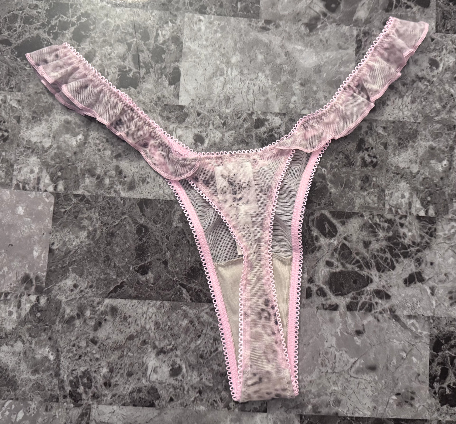 NWT VICTORIA’S SECRET PINK LEOPARD CHEETAH MESH FLUTTER RUFFLE THONG PANTIES