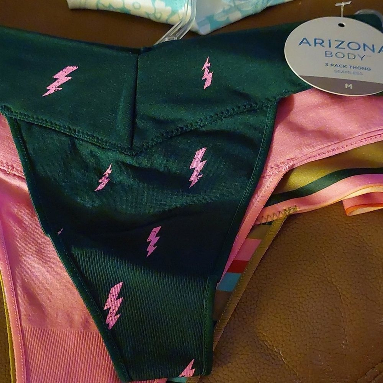Arizona Body 3 Pack Thong Seamless Panty Women’s Size Medium Panties Pink
