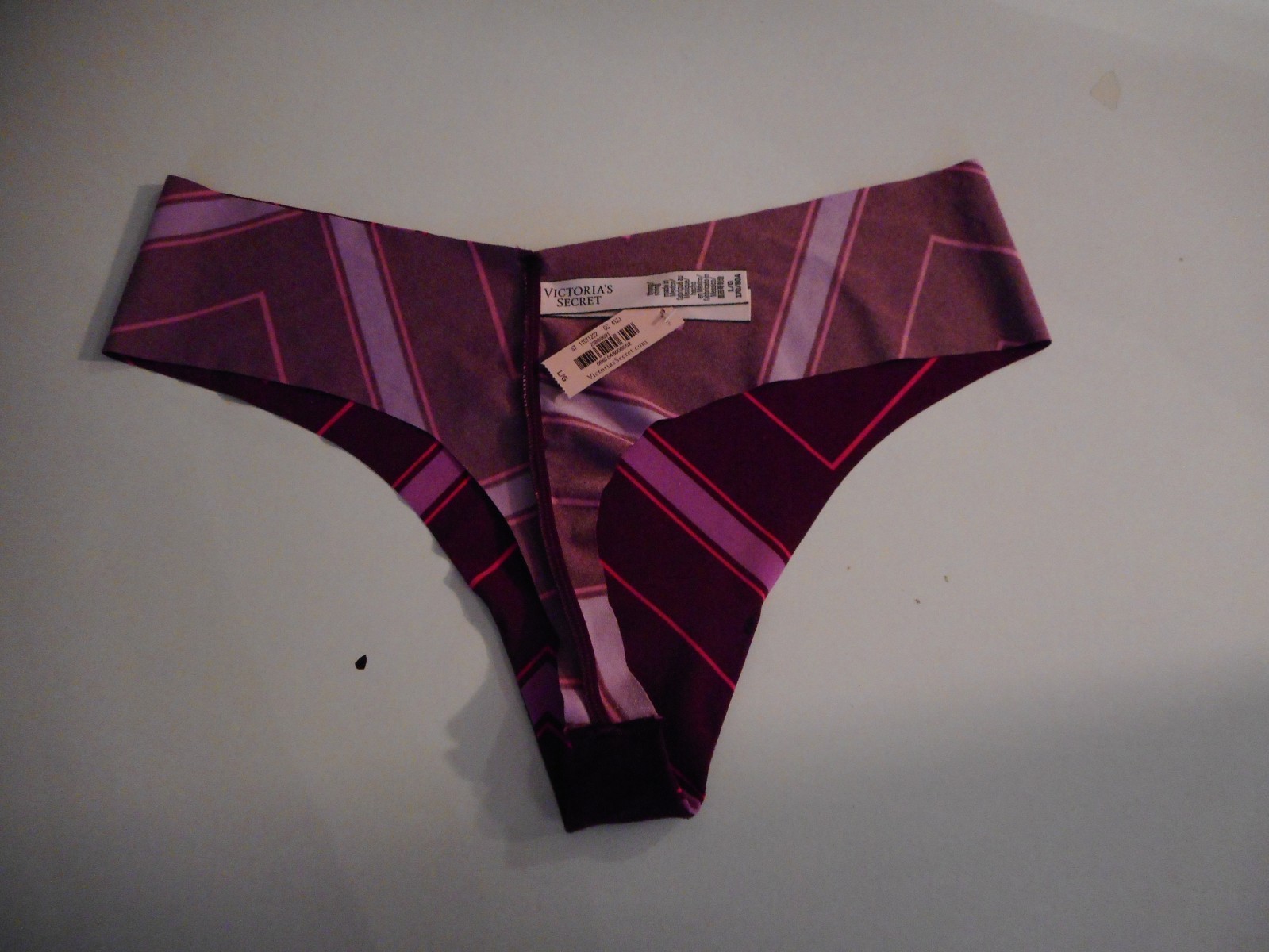 VICTORIA’S SECRET BURGANDY MULTI COLOR THONG STRING PANTY LARGE