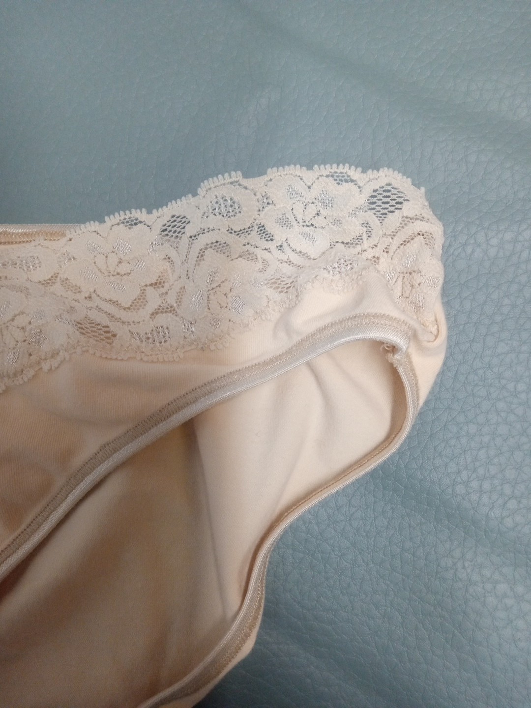 Steve Medium 28″ to 32″ Lo Rise Second Skin Stretch Lace Trim Bikini Panties