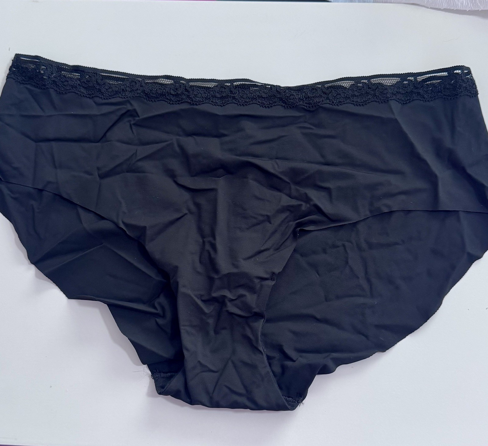 Victoria’s Secret Women’s Black Lace-Trim Hiphugger Panty, Size L, NWT