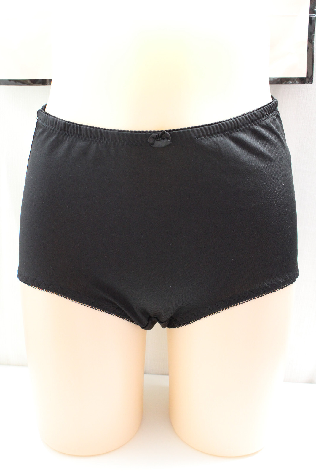 Women’s Grace Black Nylon Bow shaper Brief Panties M