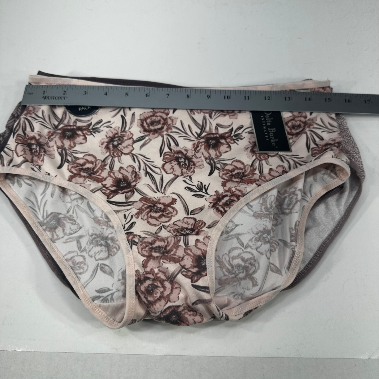 Lot Of Five Delta Burke Women’s Size 1X Panty Brief Assorted Brown Colors New