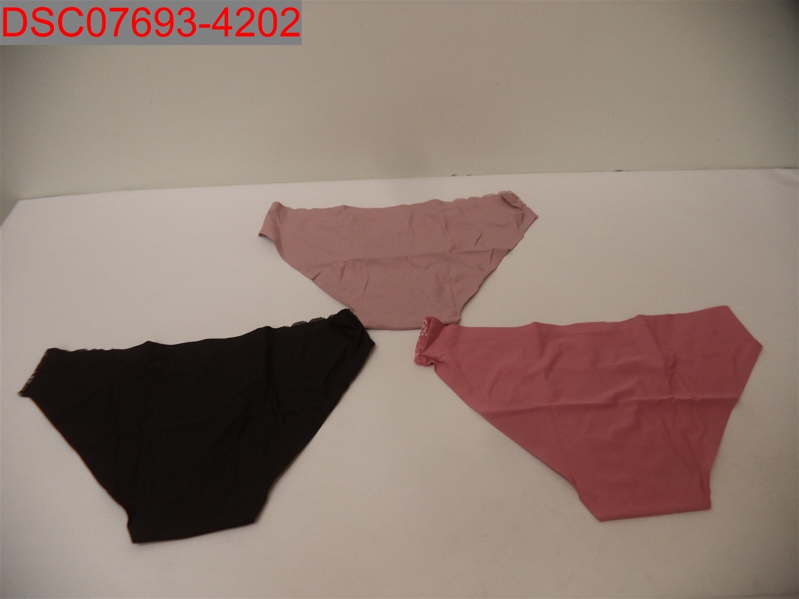 NWOT – Women’s Assorted 6 Pack Lace Trim Cheeky Briefs, Size L X0031T4GX5