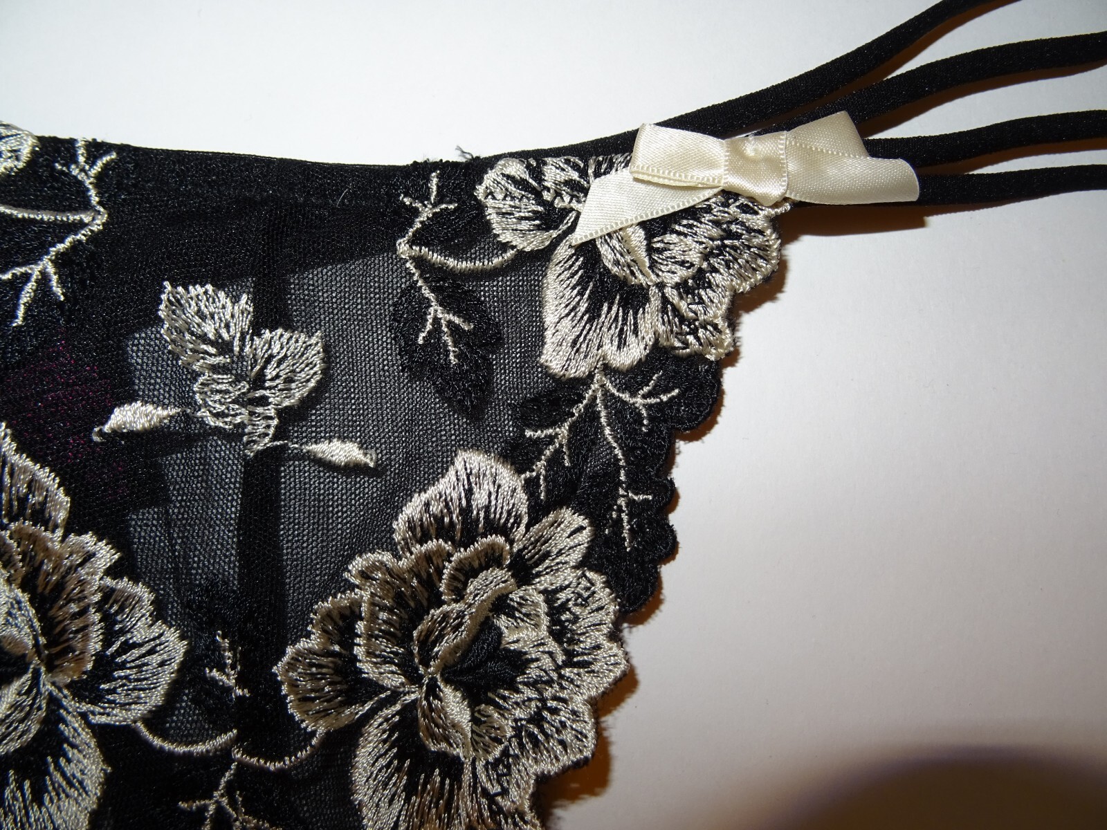 Bnwt La Senza Thong 8 10 12 14 16 Black Ivory Embroidered Floral Design