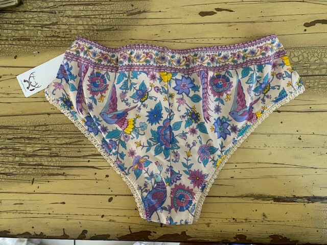 Spell & The Gypsy Collective RARE BRAND NEW Lovebird Bloomers Pantie Chamomile M