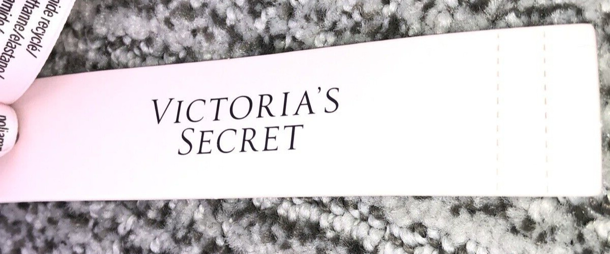 Victoria’s Secret Dream Angels NWT Medium Green Lace Trim Thong Panty Soft