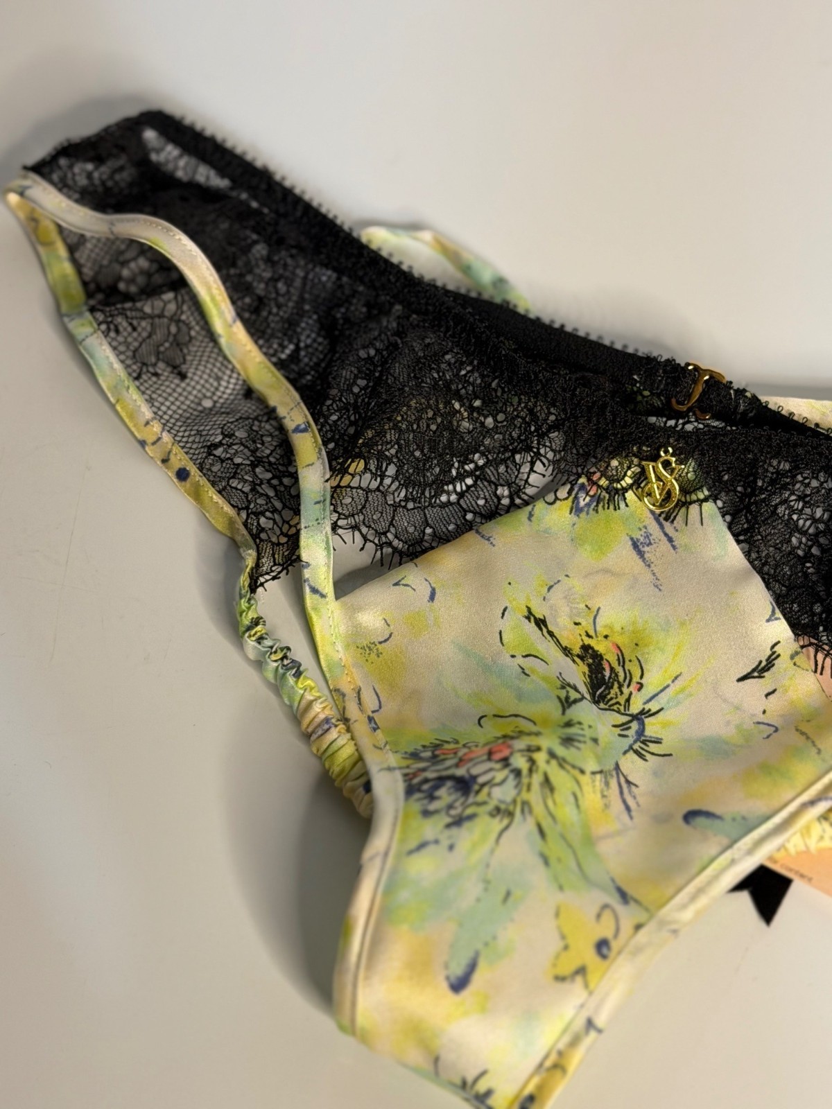 NWT Victoria’s Secret Designer Collection FANTASY ISLAND Panties XS Black Lace