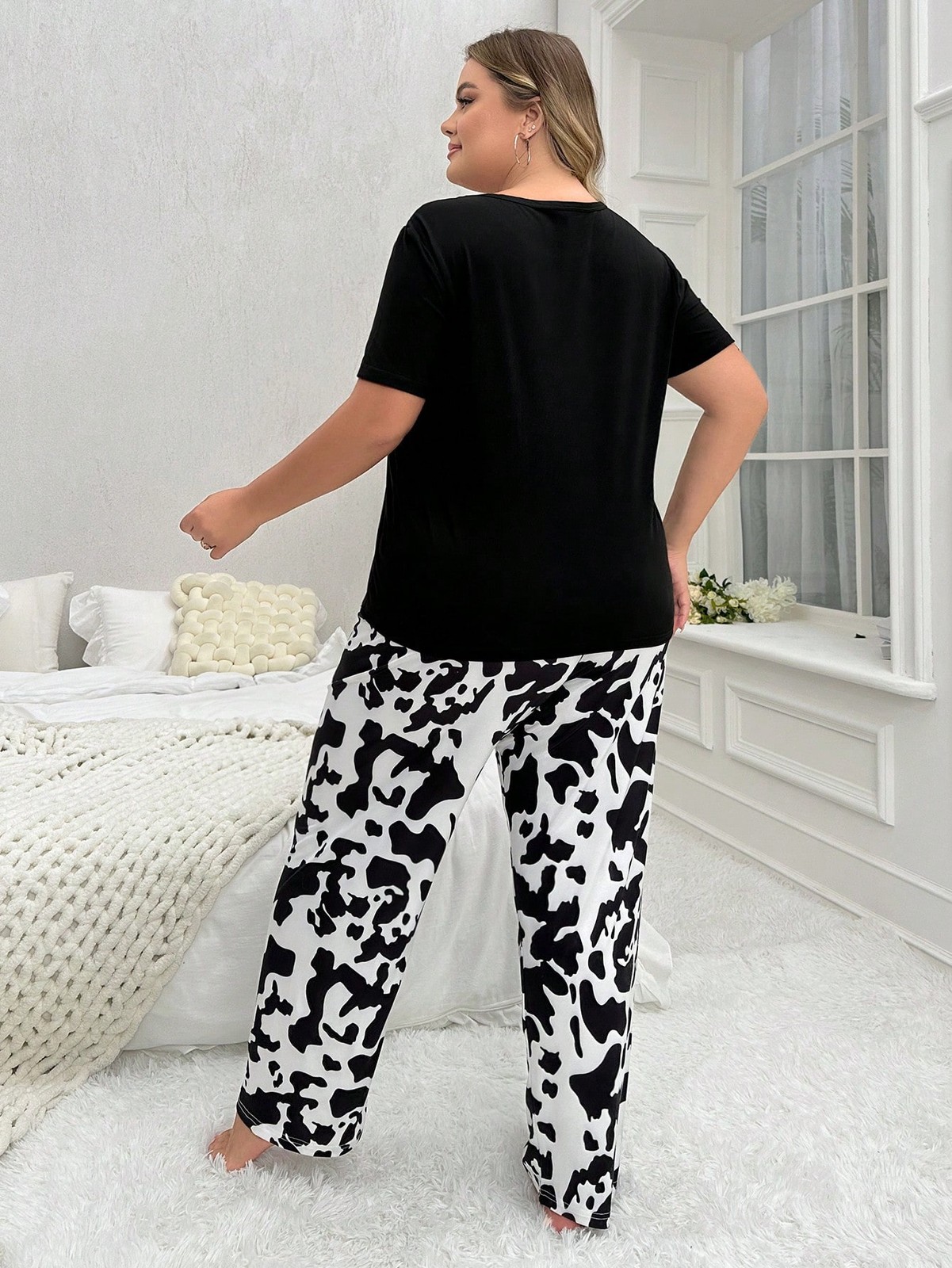 Comfy Cow Print Short Sleeve T Shirt Pants Pyjama Set For Plus Cheap24