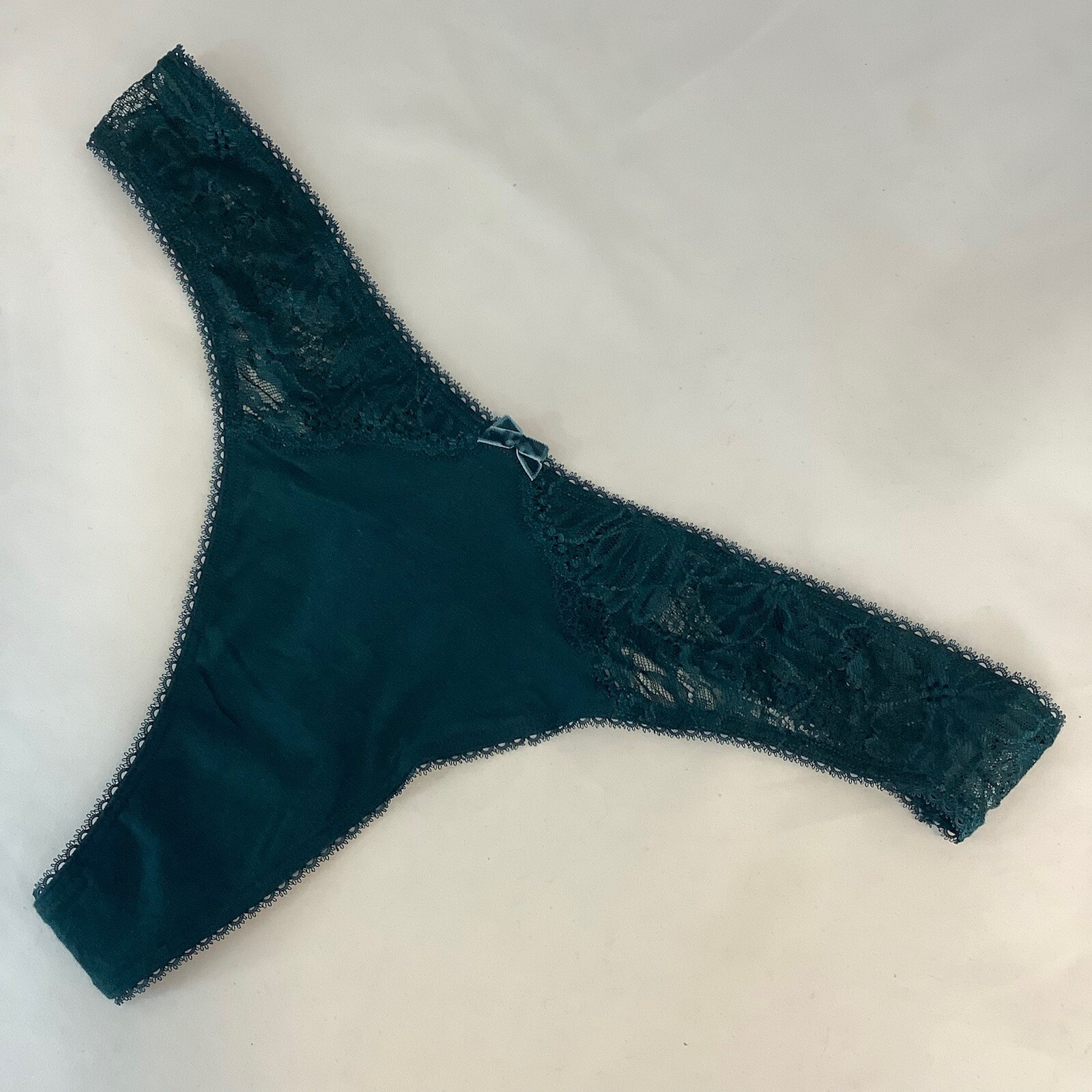 Victoria’s Secret Dark Jade Green Lace Detail Thong Panties – Size L – BNWT
