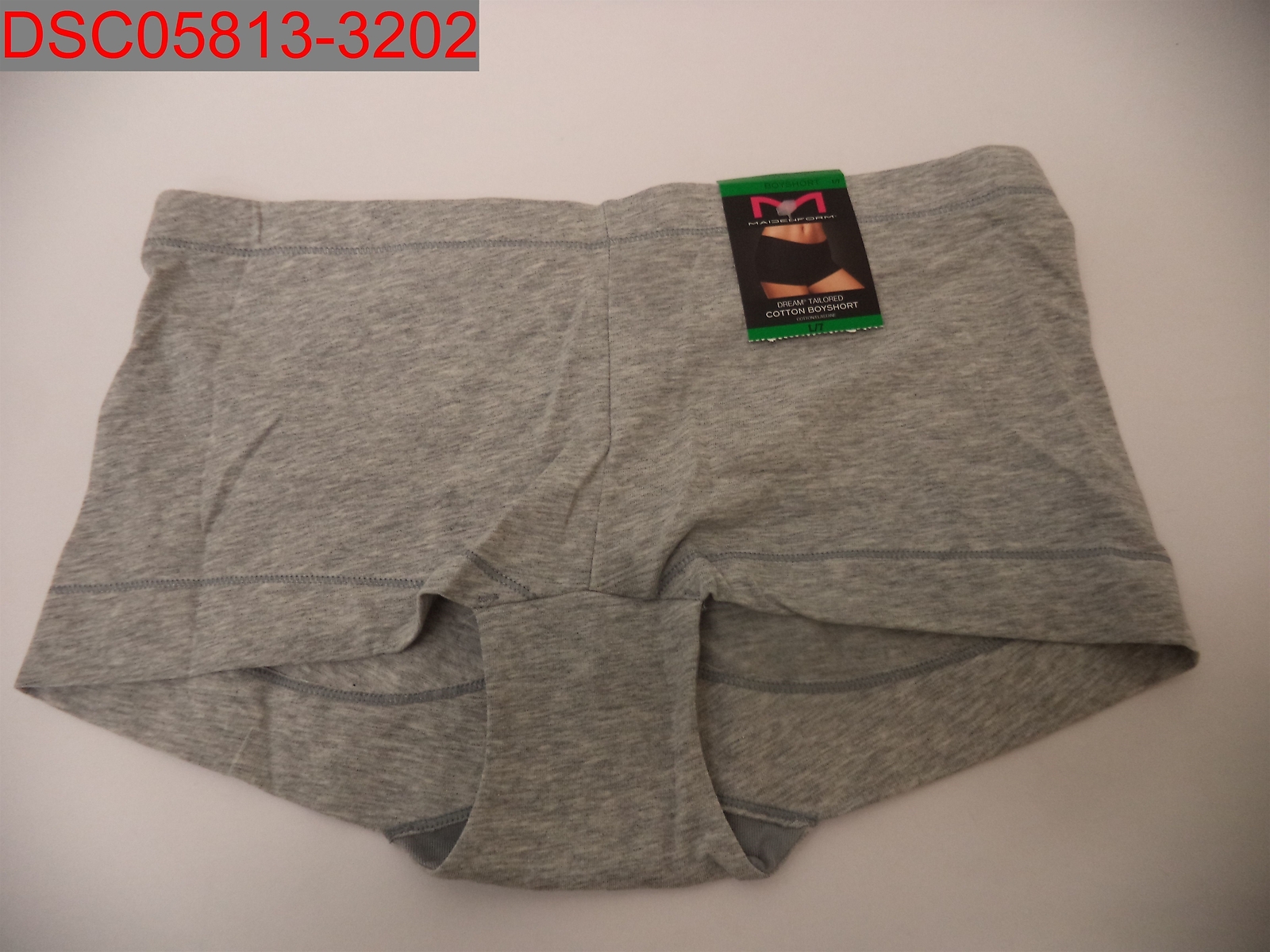 Maidenform Women’s Grey Dream Cotton Tailored Boyshort, Size L/7 078715422127
