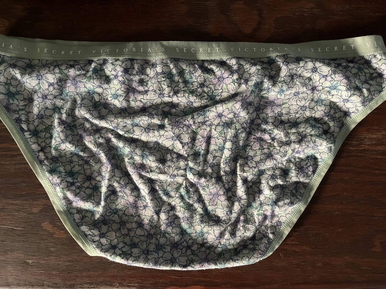 Victoria’s Secret bikini size large