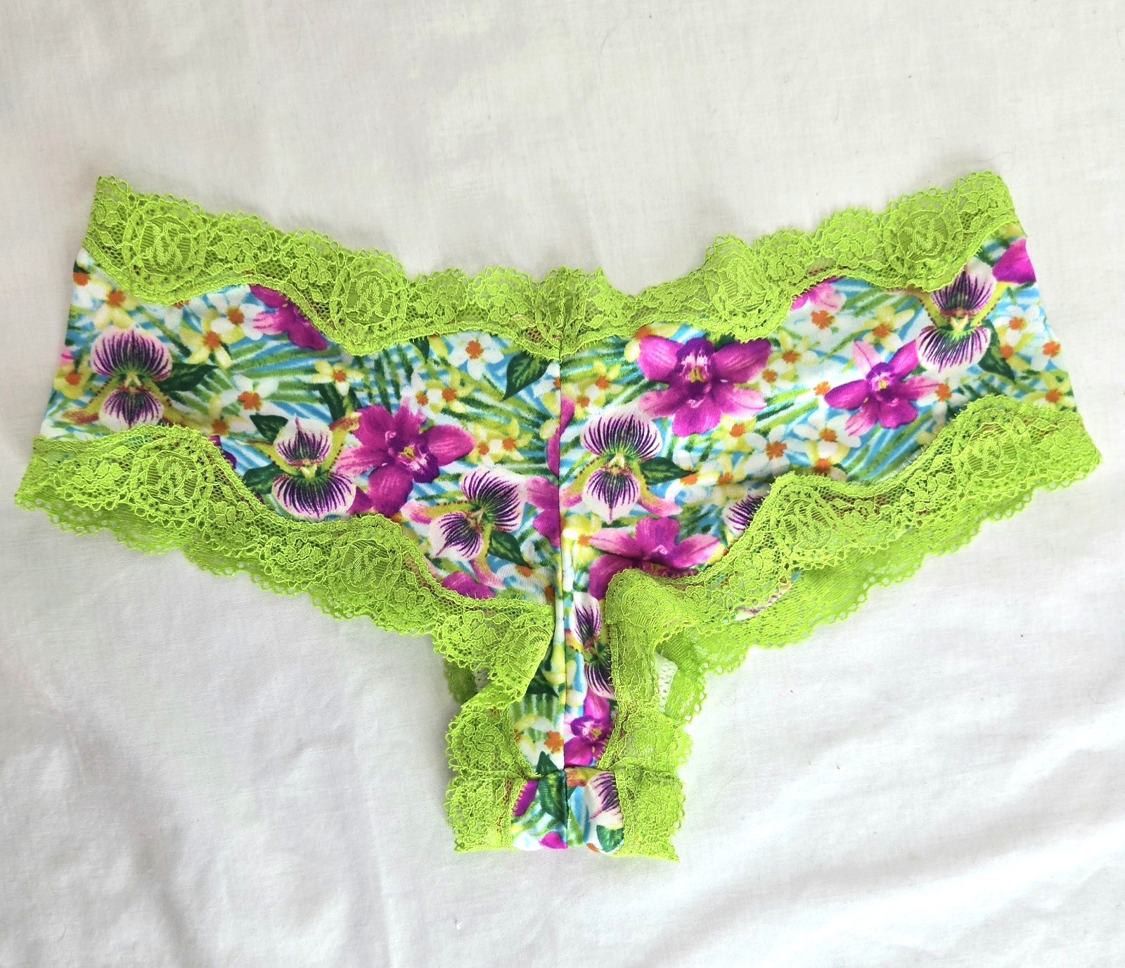 New Victoria’s Secret XS EXTRA SMALL Cheeky Panty Orchid Floral Green Lace trim