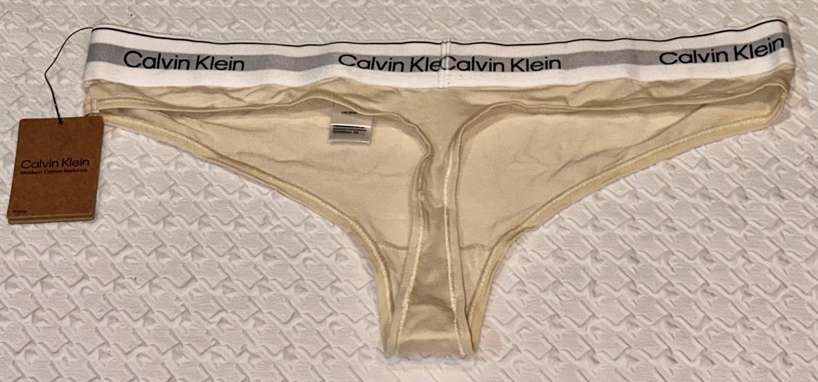 CALVIN KLEIN Modern Cotton Naturals Thong Panty NEW Womens Plus Sz 1X QF7046