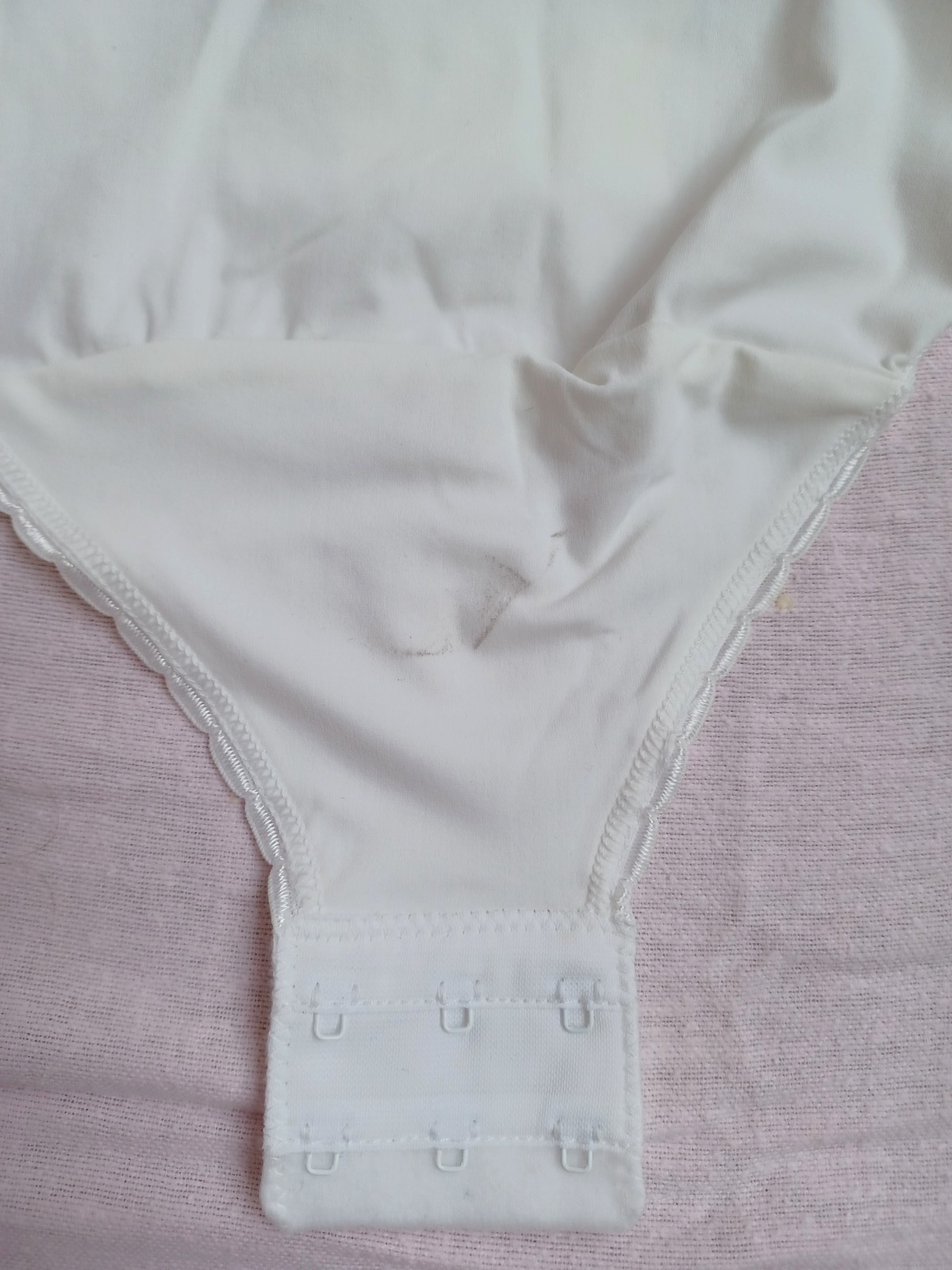 CHARNOS Lingerie Mistral Beautiful White Stretch Satin Lace Bodyshaper Size 32B