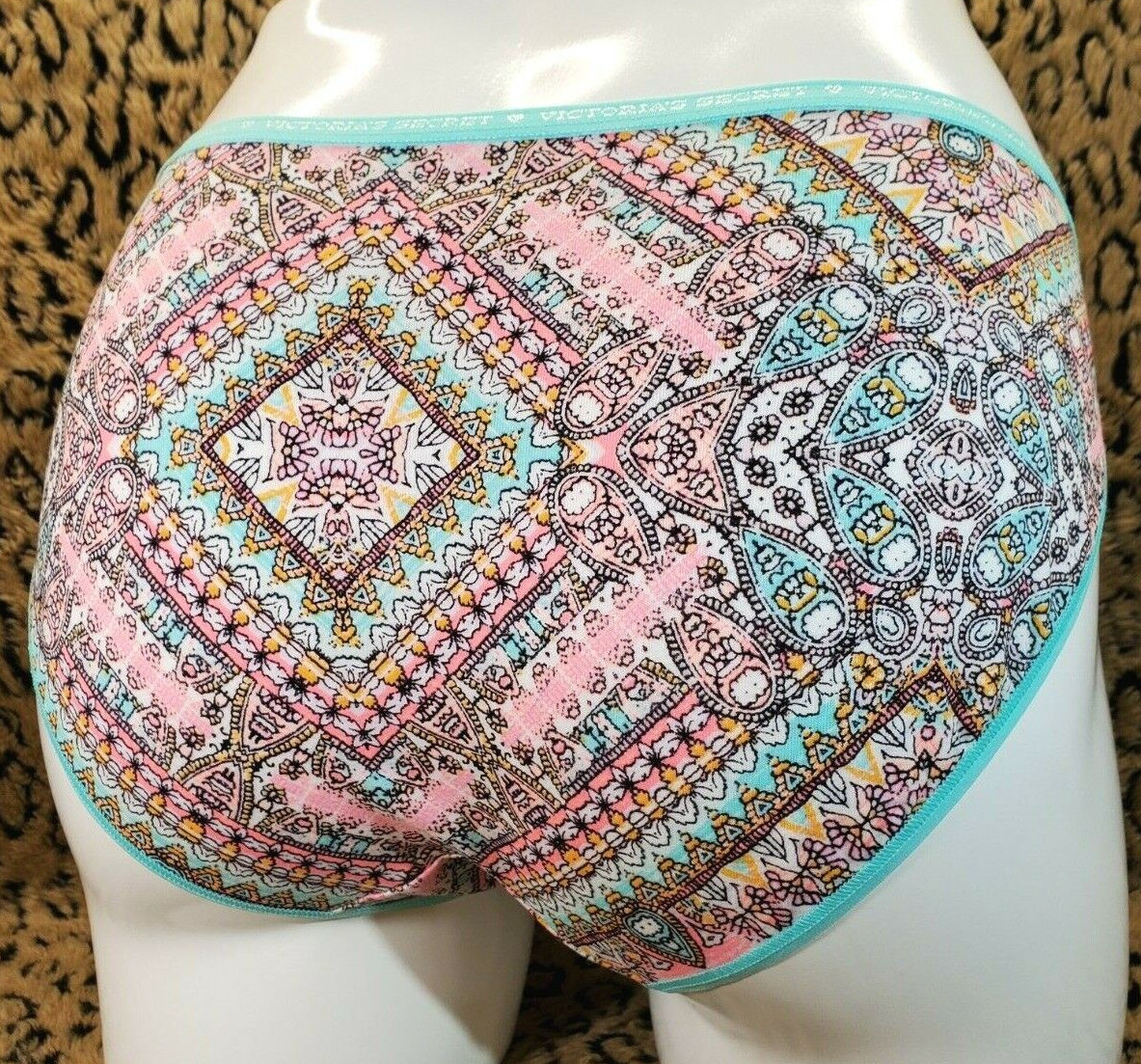 Victoria’s Secret Logo Waist Green Decorative Art HipHugger Panty XL NWT Sexy