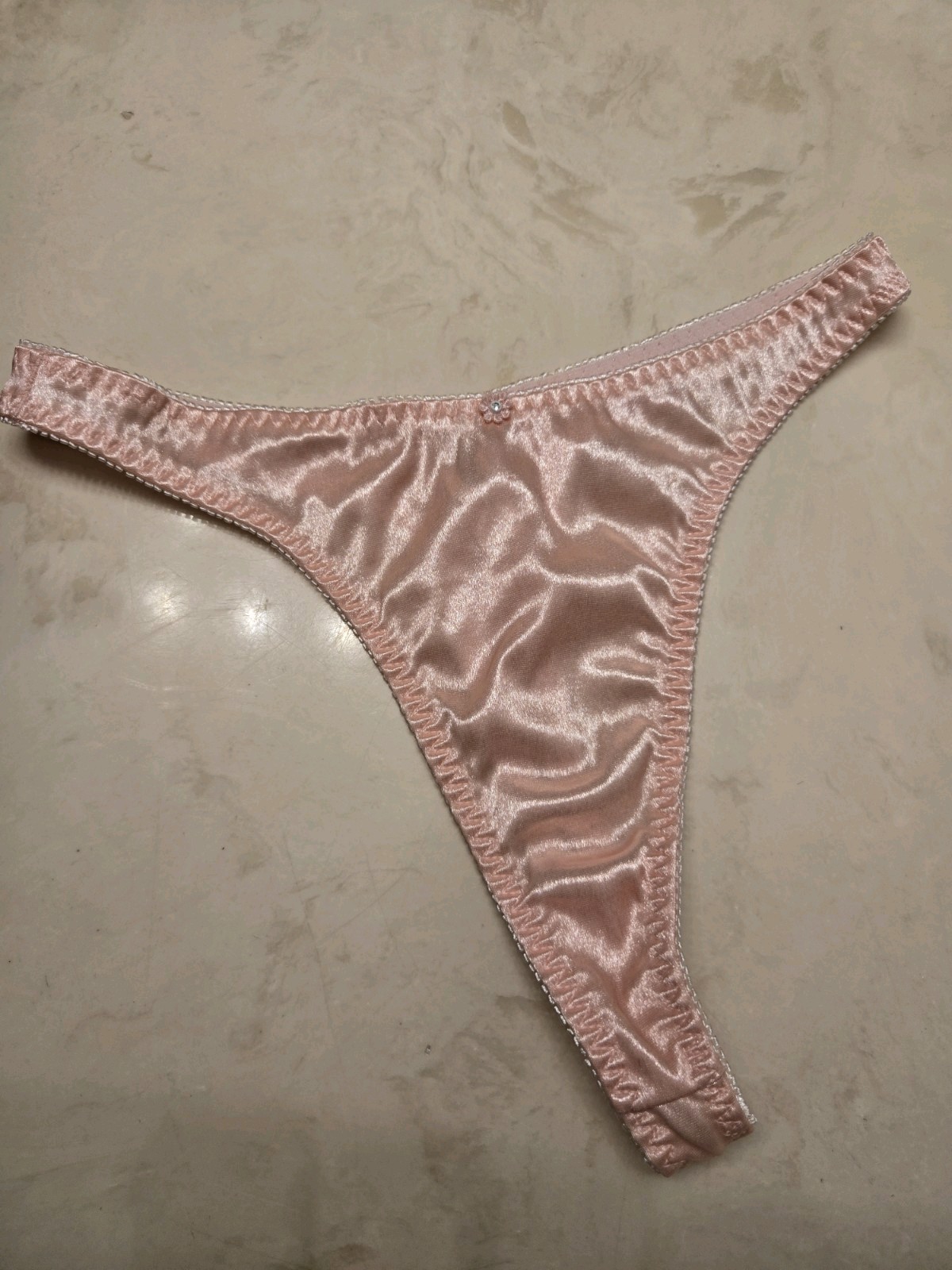 Vintage Fredericks Pink Satin Thong With Rose Detail Size Small shiny rare