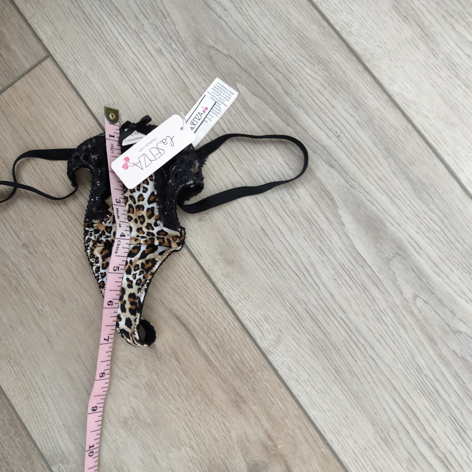 BNWT Vintage La Senza Lace Trim Leopard Print Thong Size 10-12