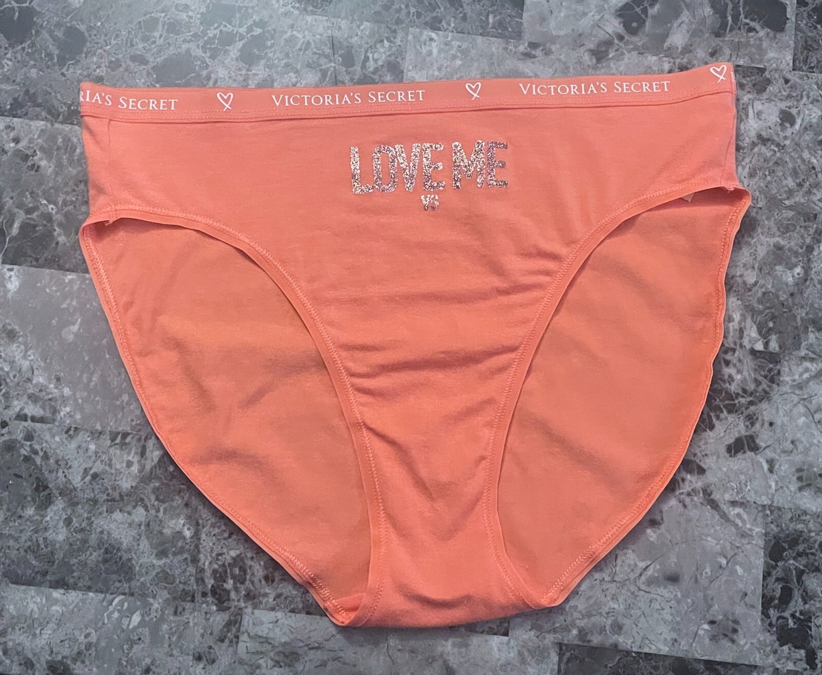 NWT VICTORIA’S SECRET MEDIUM CORAL LOGO LIGHTWEIGHT BAND HIGH LEG BRIEF PANTIES