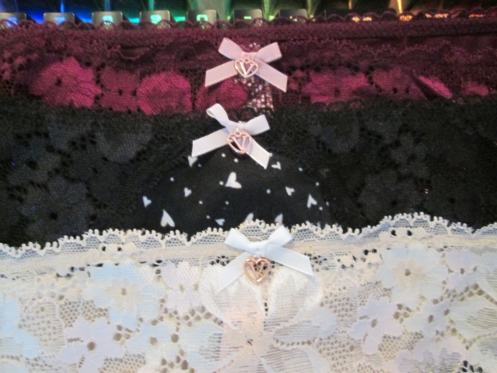 🎀New w/Tag💖Victoria’s Secret💗🖤Lace Thong💖XS,S,M,L,XL🎀