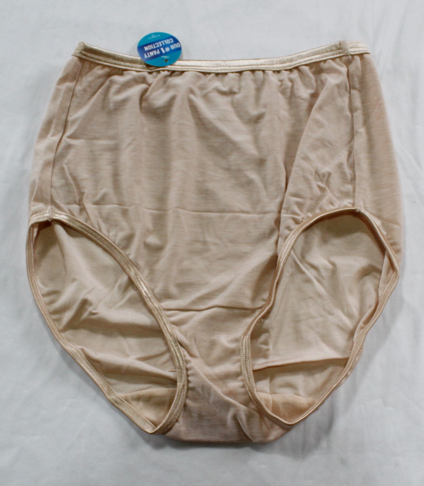 Vanity Fair Women’s Illumination Brief CN6 Rose Beige Size 7 (Large) NWT