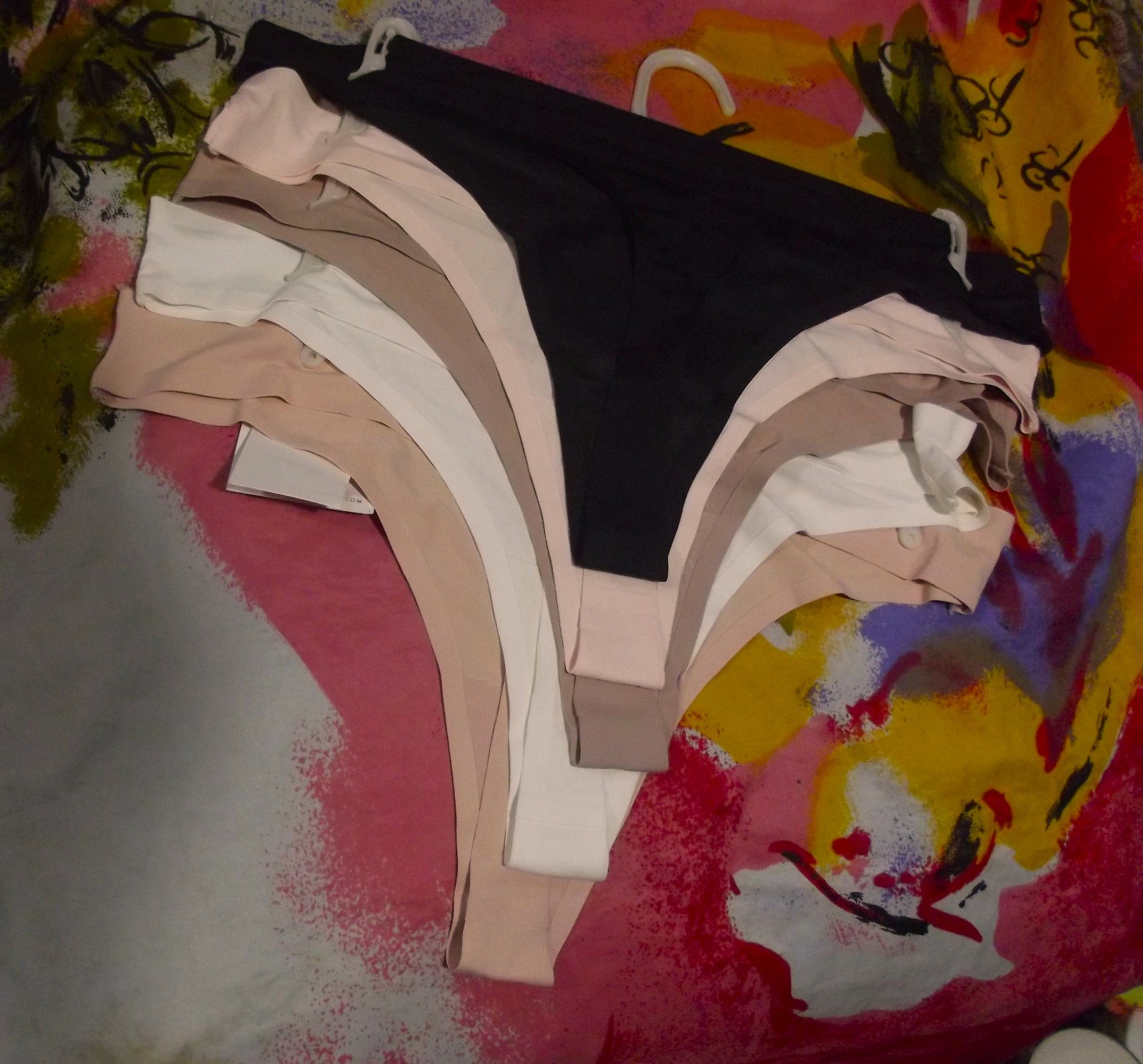 5 NEW JESSICA SIMPSON JS91026 3BG INVISIBLE LINES MICROFIBER THONG PANTIES L