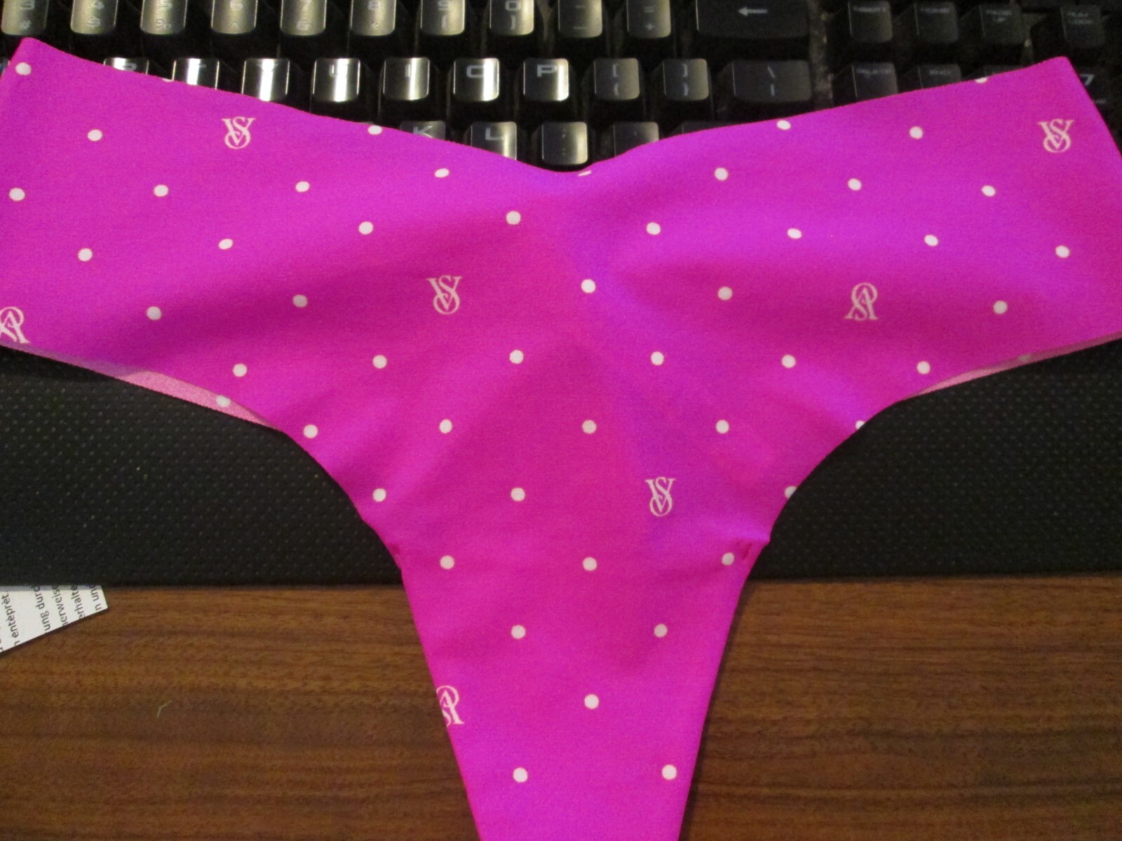 🌷New Victoria’s Secret💲Discounts on 2+💲💖Laser Thong XS, S, M, L, XL
