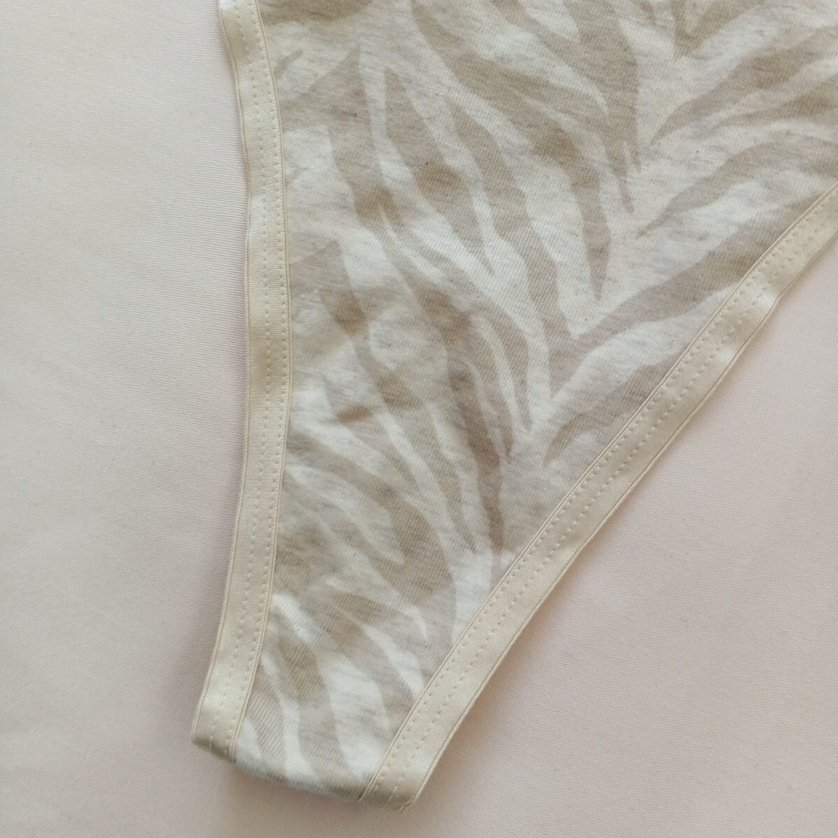 NWT JENNI Thong Size 2XL Ivory Animal Print Cotton Spandex Blend