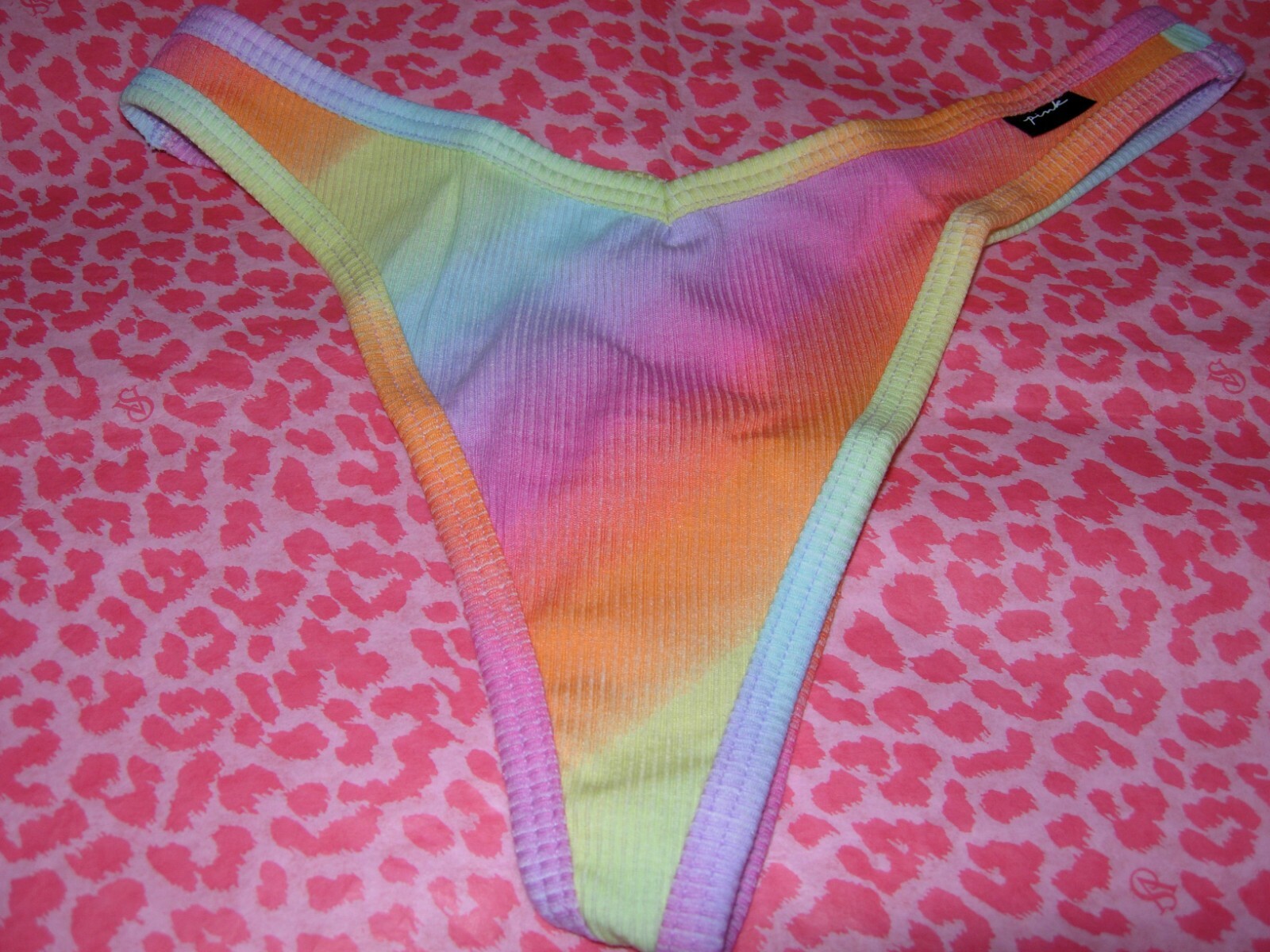 Victoria’s Secret PINK Sexy Thong String V-Cut LOGO Multi Gradient Hard2Find NWT