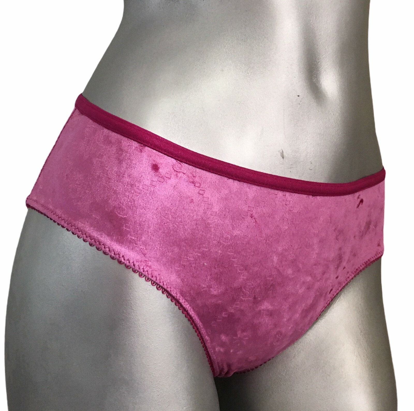 Victorias Secret Stretch Hip Hugger Panty Plum Argyle VS Star Velvet L Nwt