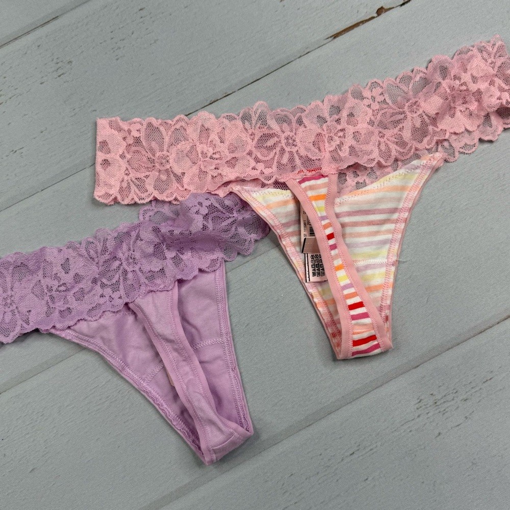 NWT – Victoria’s Secret Lace Trim Waistband Thong Bundle Size Medium