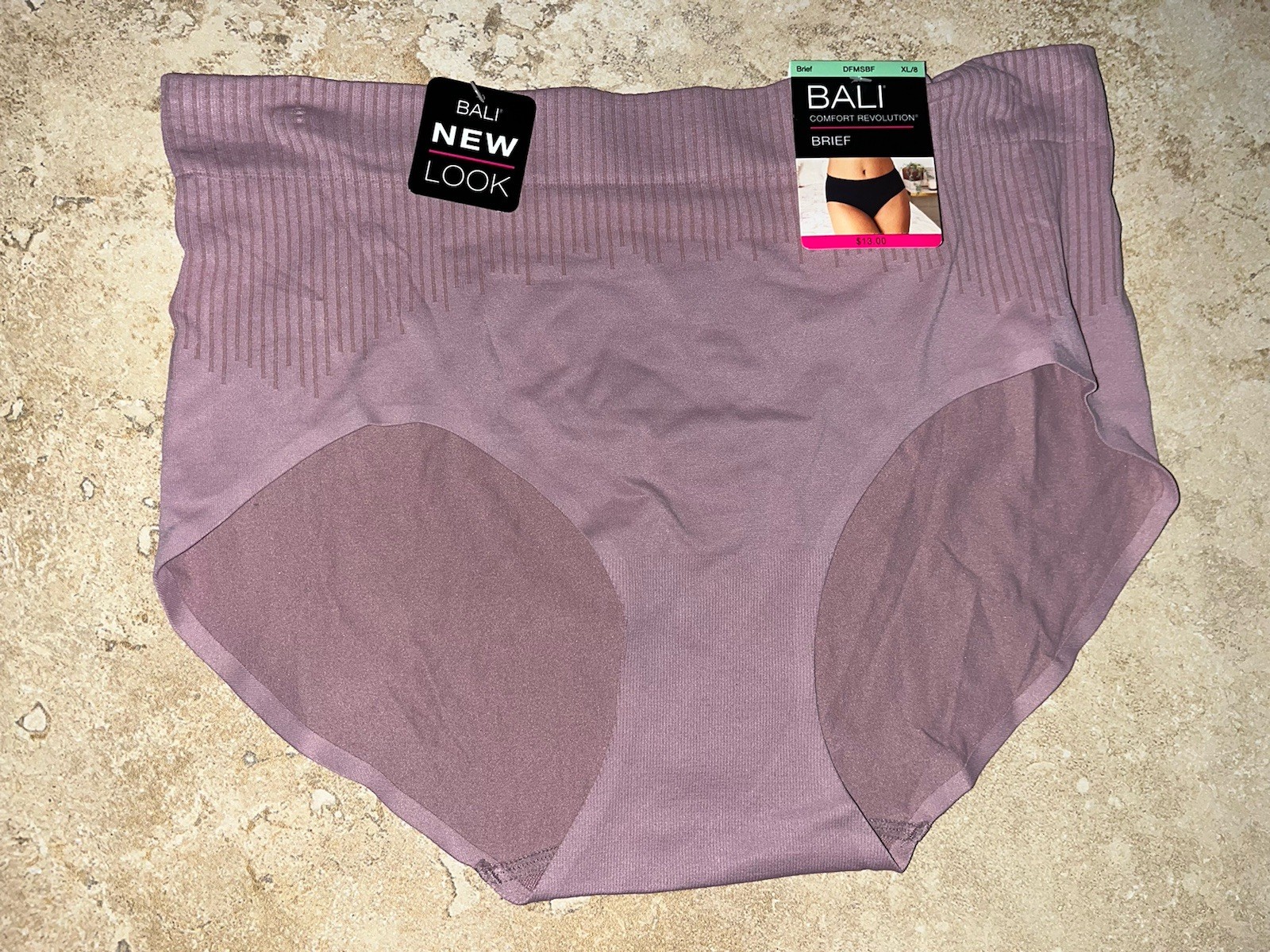 NWT Bali Comfort Revolution Modern Seamless Brief Panty XL 8 DFMSBF
