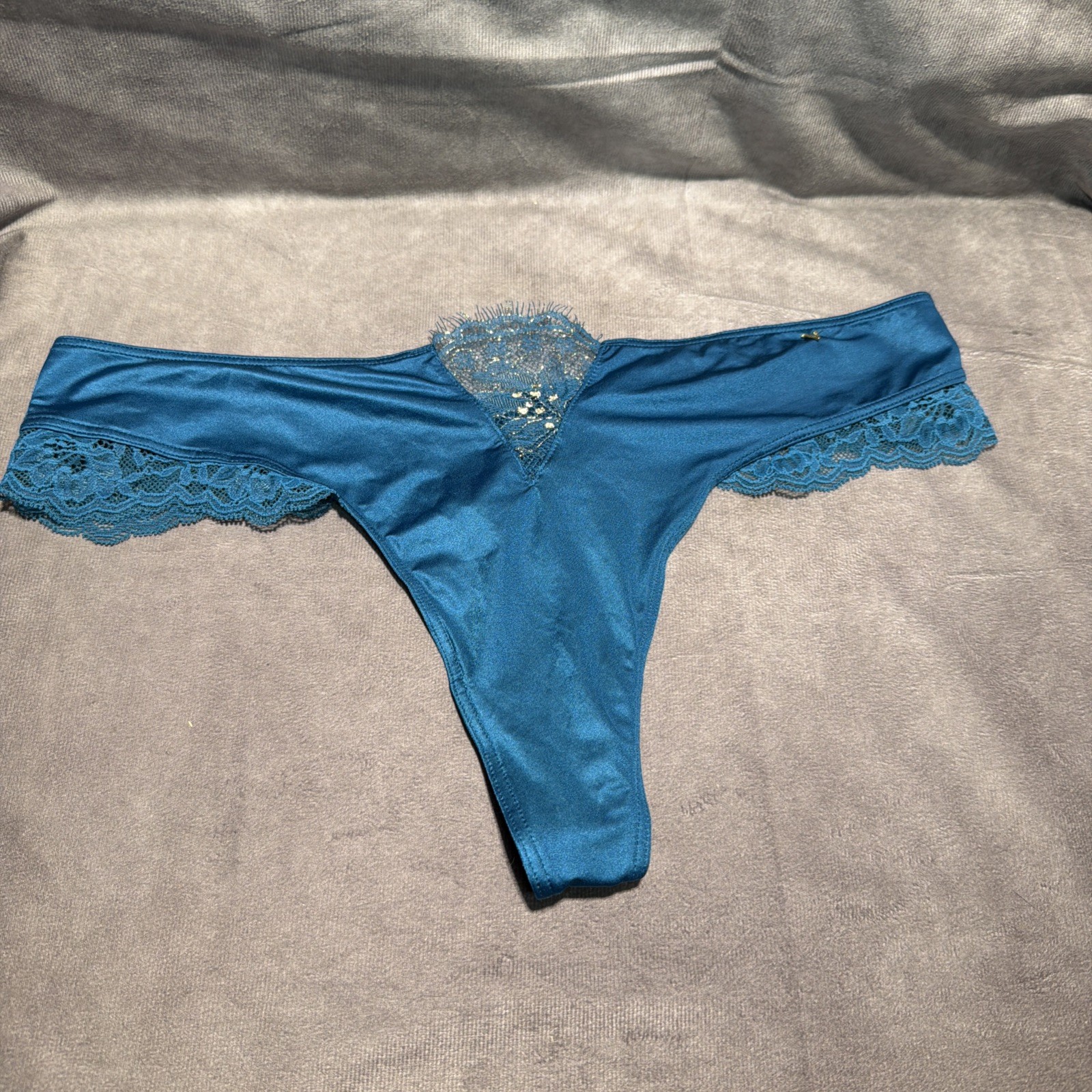Victoria’s Secret Sapphire Blue Micro Shimmer Lace Inset Thong Panty Size L NWT