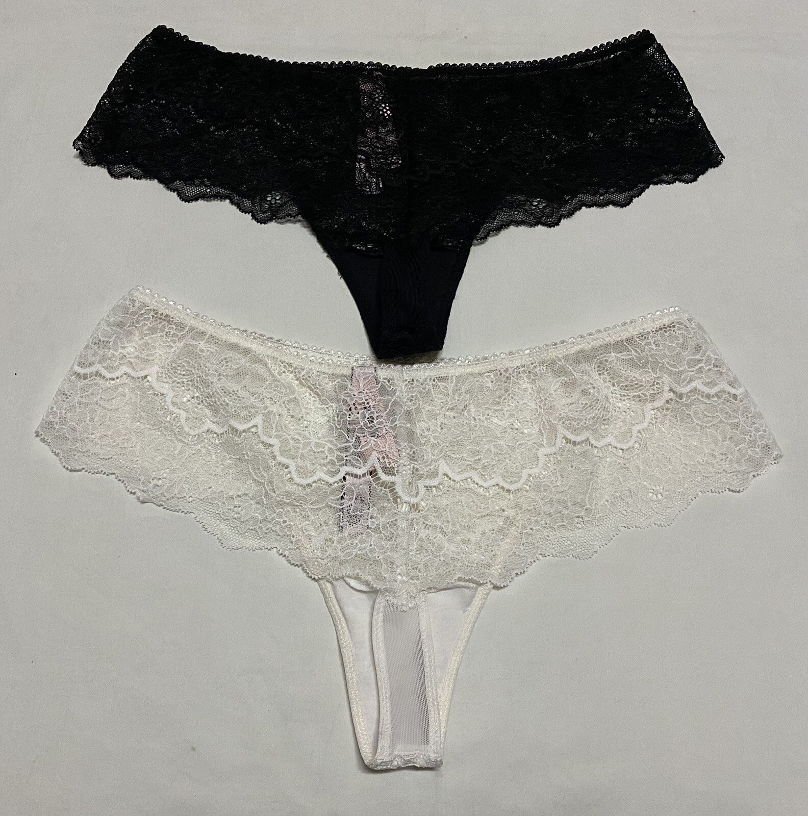 Lot of 2 Victoria’s Secret Wide Side Thong Panty Medium New With Tags