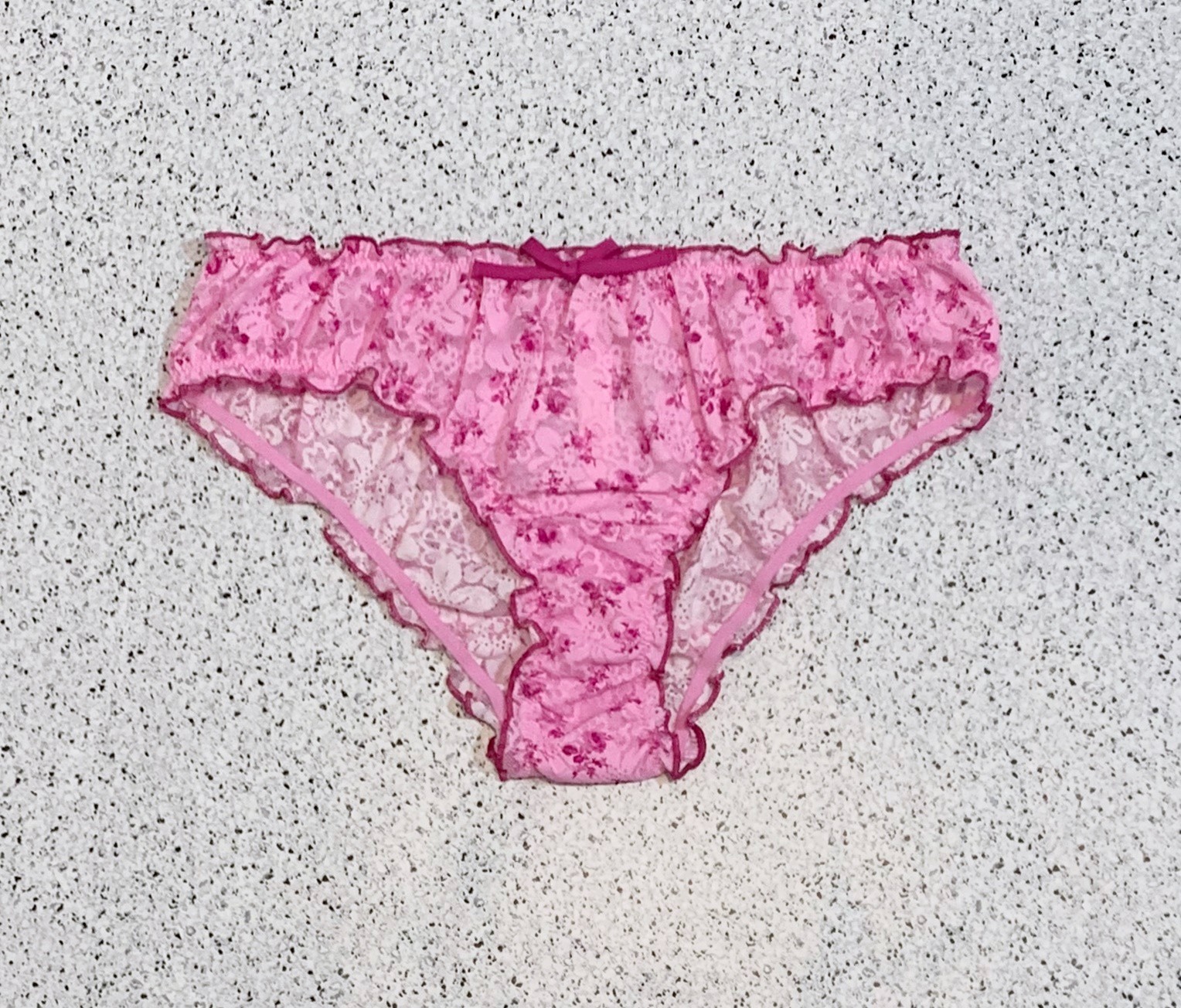 Victoria’s Secret PINK x LOVESHACKFANCY Holiday Bow Cheeky Panty Lace Ruffle S
