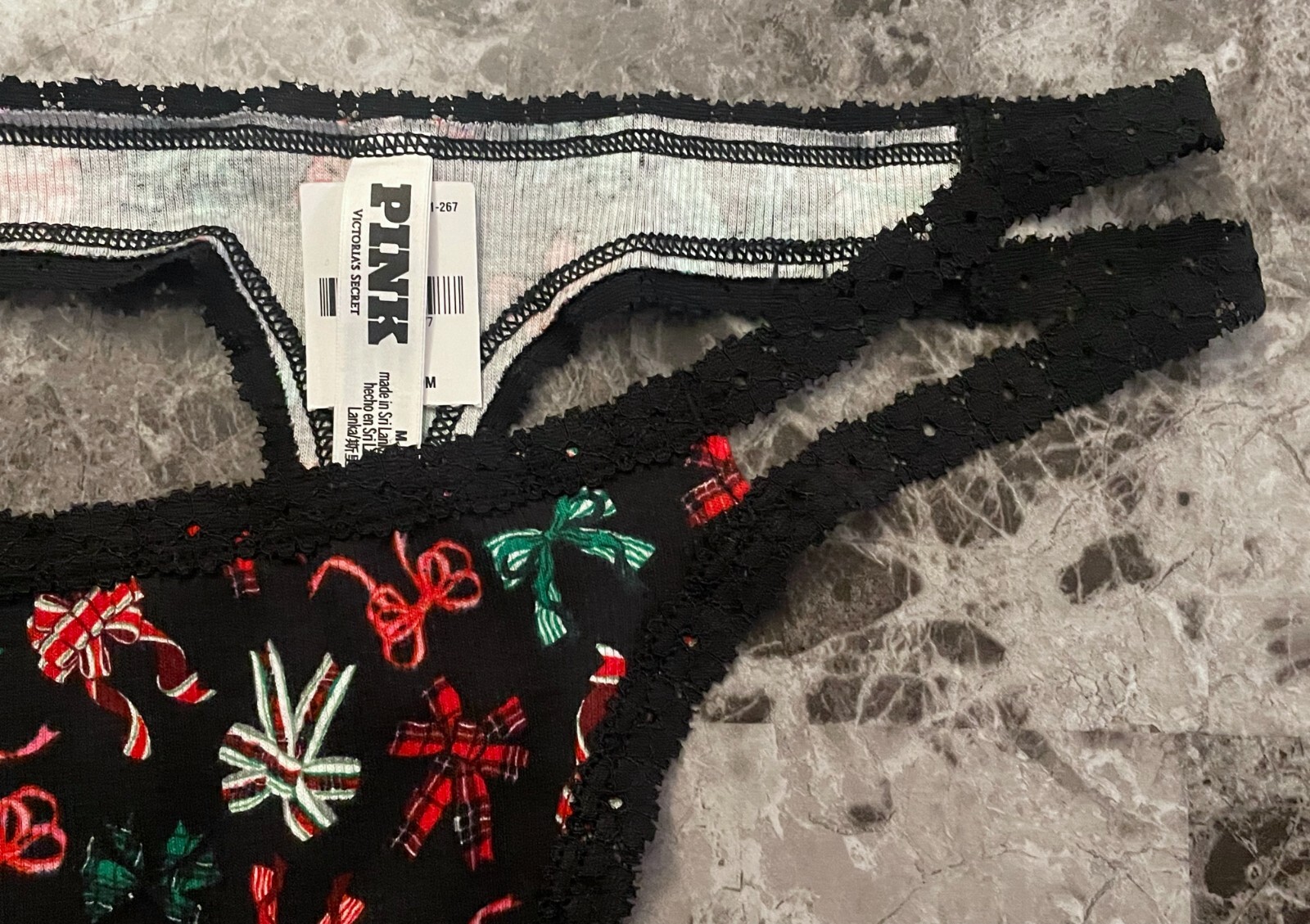 VICTORIA’S SECRET PINK M HOLIDAY BOW RIB KNIT LACE DOUBLE STRAPPY THONG PANTIES