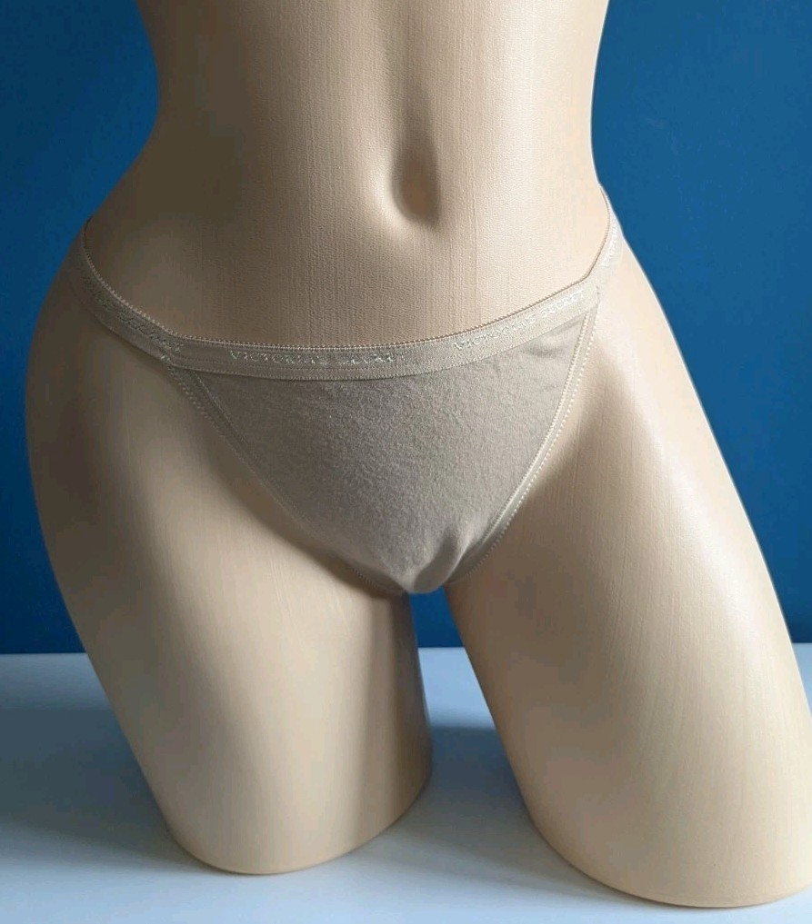 VTG Victoria’s Secret V String Cotton Thong Panties Sz M 2009 NWT HTF 95% Cotton