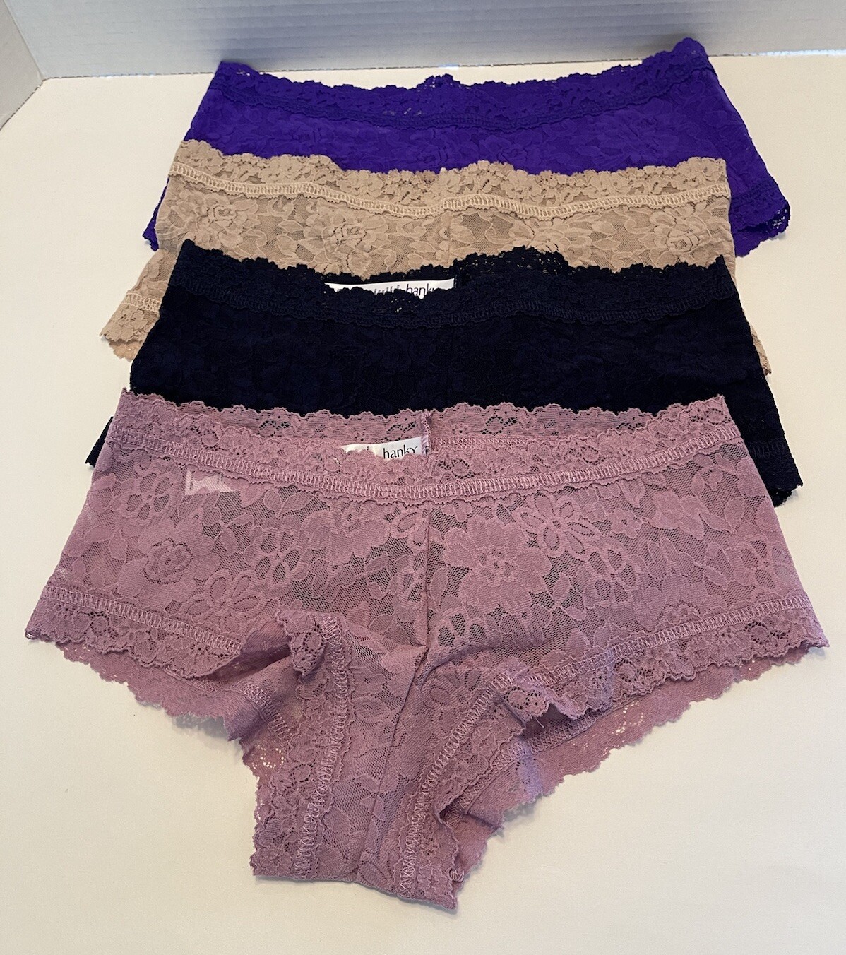HANKY PANKY LACE BOYSHORTS PANTIES SET OF 4 ASSORTED COLORS SIZE XS