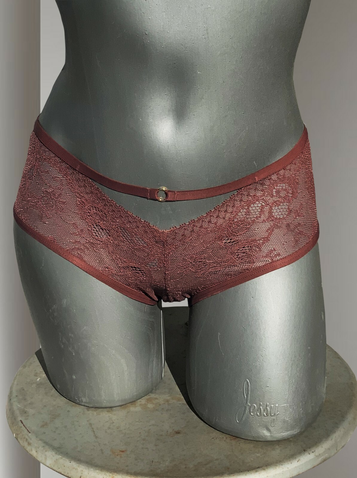 Victoria’s Secret Strappy Cut Out O-Ring Lace Cheeky Panty Victoria’s Secret S